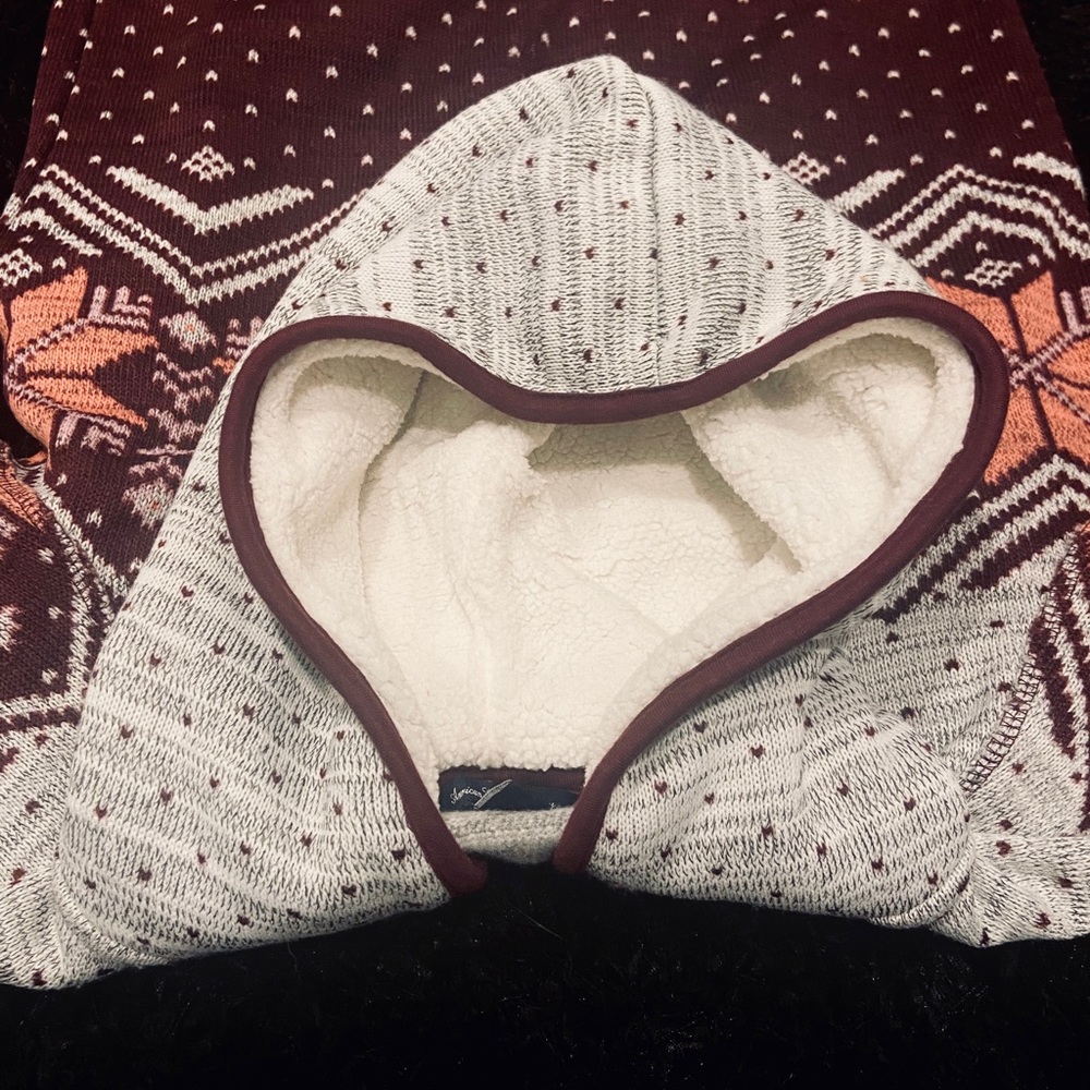 Sweater/Jacket - Picture 3 of 3